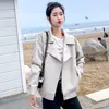 Kvinnors läder EU Trend Locomotive Clothing Slant Kort kappa Löst montering America Version Student Suede Jacket For Women