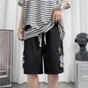 Mäns shorts #4040 Svartgrå tryckfickor last Casual Loose Short Masculino Straight Street Wear Korean Style Kne Length Fashion