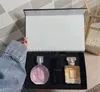Ensemble de maquillage de marque Collection Rouge à lèvres mat 15 ml Parfum 3 en 1 Kit cosmétique avec boîte-cadeau pour femmes Lady Parfums cadeaux de Noël