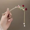 Fermagli per capelli Forcine per capelli in stile cinese retrò Clip a farfalla Cristallo lungo Nappa Forcina Bastoncini Accessori per gioielli per la festa nuziale della sposa