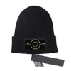 Designer Bonnet Mens Beanie Winter Hat New Cappello Märke Knappar Stickade Stones Hattar Män Kvinnor Tjock ull Cap Autumn och Winter Beanies Solid Color Skull Caps