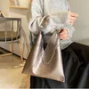 Shoulder Bags Fasion Leader and Bags for Women 2023 Luxury Women's Bag Designer Large Capacity Handbag Soulder Bagsstylishdesignerbags