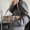 Axelväskor vintage gotiska själ underarmsäck kvinnors slingväska leater rock flickor blixtlås wallet cool väska kvinnors väska och walletcatlin_fashion_bags