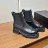 Botas de grife mais recentes Plataforma de couro de bezerro marrom xadrez Botas de tornozelo de alta qualidade Interlocking Mixed couro liso check Chelsea boot redondo Toe slip-on botas sapatos femininos