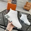 Designers studs sneaker för män casual skor mesh tränare tekniska läder snörning med hög toppar andning komfort lätta löpare skor 38-46box