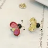 Brooches Female Fashion Yellow Crystal Cute Bee For Women Luxury Gold Color Alloy Small Zircon Animal Brooch Safety Pins