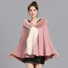 Cape femme Vestes pour femmes de luxe en fausse fourrure Patchwork manteau tricoté pour les femmes grande taille Cardigans en vrac pour dame vêtements de sortie d'hiver Poncho Capes irrégulières 231023