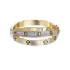 Nagelarmbandskruv manschett Bangle Stylish Femme med Multi Crystal 925 Sterling Silver