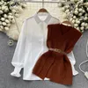 Arbeitskleider Damen Anzug Weißes Hemd Langarm Oversize Korean Chic Tops Elegantes 2-teiliges Set Ärmellos Solide V-Ausschnitt Strickpullover Gürtel