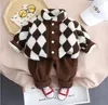 Kläderuppsättningar Småbarn Boys Winter Tracksuits Korean Style Fleece Thicked Parkas Coat Ytterkläder och byxor Spädbarn Outfits Kids Baby Clothes 231021