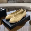 Zapatos planos, mocasines de cuero genuino para mujer, zapatos casuales, tallas 35-42, diseñador Chaneles, zapatos de fiesta de boda, lujosos edredones de primera calidad, terciopelo de temporada