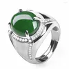 Anelli a grappolo Moda Giada verde Smeraldo Pietre preziose Diamanti per uomo Oro bianco Argento Colore Bague Gioielli Bijoux Accessori per feste Regali