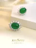 Kolczyki stadnonowe Modne zielone chalcedony 925 Pure Silver Ear Studs inkrustowane z wysokim węglowym diamentami w średniowiecznym stylu