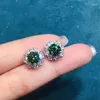 Orecchini a bottone Moissanite verde con diamanti taglio brillante in argento sterling 925 da donna con fiore per la fidanzata, compleanno, breve regalo di moda