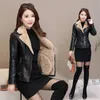 Women's Leather Faux Leather Autumn Short Leather Coat Women's Thickened Plushed Warm and Fur All in One Leather Coat 231023