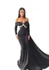 Elegant svart plus size sjöjungfru aftonklänningar för kvinnor av axlar långa ärmar Applique Sweep Train Prom Dress Formal Wear Birthday Special Thills klänningar