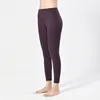 Lululemen Designer Brand Womens Yoga Pants Luxuryシンプルで寛大なレギンススポーツショートレディストレンド純粋な通気性スリムフィットアライパンツ