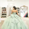 Sage Green Sweetheart Quinceanera klänningar Sweet 16 Prom Evening Gowns Off Shoulder Applique Lace Tull Vestidos de 15 Anos Ball Gown