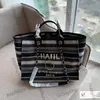 Français Femmes Denim Canvas Stripe Beach Deauville Chain Sac Top Handle Handle Handle Silver Metal matériel Sac à main