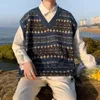 Мужские свитера Мужская одежда Жилет без рукавов Трикотажные свитера с узором «Аргайл» для мужчин Жилет с графикой Японский ретро Свободный крой Мода Harajuku S A 231023