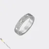 مصمم المجوهرات للنساء مصممة نجم رنين Diamond Classic Love Ring Titanium Steel Counted Gold Neverling Nongend Nongeric ، Gold/Silver/Rose Gold ؛ متجر/21417581