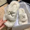 Designer Bont Slides Dames Wol Slides Huid Chypre r Harige Sandalen Winter Warm Fuzzy Slipper Schoenen