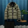 Chaquetas cortas con capucha para hombre, diseñador de marca de alta calidad, para otoño e invierno, gruesas para exteriores, para mantener el calor