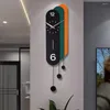 Relógios de parede Art Home Relógio Peças Mão Número de Madeira Único Rodada Sala de estar Decoração Elegante Preto Reloj Pared Decor