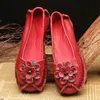 Klänningskor Etniska kvinnor loafers äkta split läder platt klackar blomma runda tå mjuka fasta sandaler plattform damskor 231023