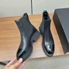 Botas de grife mais recentes Plataforma de couro de bezerro marrom xadrez Botas de tornozelo de alta qualidade Interlocking Mixed couro liso check Chelsea boot redondo Toe slip-on botas sapatos femininos