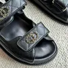 Hot Luxury Sandal Famous Designer Woman Slide Leather Flat Man Shoe Tweeds Tyger Korn Laminerad med låda Lätt att bära snabb frakt toffel