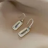 Boucles d'oreilles pendantes Huitan Simple mode rectangulaire zircon cubique pour femmes haute qualité couleur argent tempérament femme bijoux de mariage