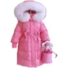 Giù Cappotto 2023 Ragazze Giacca Invernale di Cotone Imbottito Caldo Addensato Bambino Moda Con Cappuccio Grande Colletto di Lana Della Tuta Sportiva Per Bambini Parka