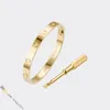 Pulseira de designer Pulverizante de parafuso de luxo Designer de jóias para mulheres Bangle de aço titânio Planejada de ouro nunca desbotamento de pulseira de ouro não alérgica;Store/21417581