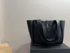 Lady Classical Hobo Tote Bag Designer Luxurys torebka zwykłe hobo torebki na ramię świetne zamszowe torba