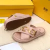 designer F letter shoe woman graphy sandal lveather slides man luxury crossover band golden metal confort flat slipper outside pool