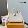 M22311 Сумка LOCK GO Totes Дизайнерская сумка для покупок Высококачественная верхняя ручка с застежкой и регулируемый съемный ремень через плечо Роскошная сумка ONTHEGO