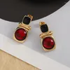 Boucles d'oreilles pendantes Vintage, personnalité carrée, Style cour rétro français magnifique femmes, pendentif géométrique couleur rouge, bijoux fins