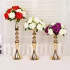 Ljushållare White Golden Silver Metal Candlestick Flower Stand Vase Table Centerpiece Event Rack Road Wedding Decor 231023