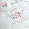 Beddengoedsets Rose Bloemen Borduren Witte Set Luxe Prinses Kanten Ruche Egyptisch Katoen Dekbedovertrek Sprei Bedrok Kussensloop