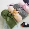 담요 아기 담요 Swaddling Born Coral Fleece 소프트 솔리드 침구 세트 퀼트 목욕 제품 70 100cm