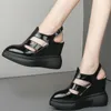 Sandaler plattform pumpar skor kvinnor äkta läder super höga klackar gladiator kvinnlig spetsig tå mode sneakers casual