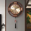 Relógios de parede Luxo Sala de estar Relógio Peças Decoração Elegante Casa Número Clássico Agulhas De Madeira Redondo Wandklok Decor