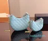 Diseñador Mujer Bolso Luna Bolso de mano de felpa Famoso Moda Práctico Bolso de hombro de gran capacidad Mujeres Gran Monedero Crossbody Casual Lona cuadrada con caja