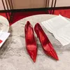 Créateur de mode Talon rouge de haute qualité pour femmes Talons hauts Sandales à semelles en cuir de luxe Talons fins incrustés de pantoufles à talons en strass 1-12cm Chaussures de dîner H1235