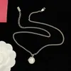 Designer Studörhängen Pearl Necklace Gold Womens Rings Earring Diamonds Smyckekedjor Halsband Ear Set S Letters Tillbehör med Box Cyd24032703