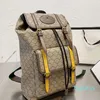 2023 Designer ryggsäck för man kvinna duffel väskor klassisk stor kapacitet bära på män kvinnor mode skola bokväska lyx resväska svarta ryggsäckar