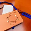 Bracciale stilista di lusso, bracciale classico da donna con elemento presbiopia dell'alfabeto, l'estremità della catena può essere regolata, non scegliere la circonferenza della mano, regali