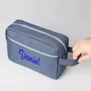 Custodie per borse per cosmetici Borsa per trucco da uomo con ricamo personalizzato professionale Portatile impermeabile di grande capacità Articoli da toilette da viaggio personalizzati 231024