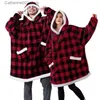 Women's Sleep Lounge 2023 Vinter varm TV -filt med ärmar Big Pocket Fleece Family Sherpa Hoodies Overdimensionerade Flanell Soft Hooded Robe Filtar T231024